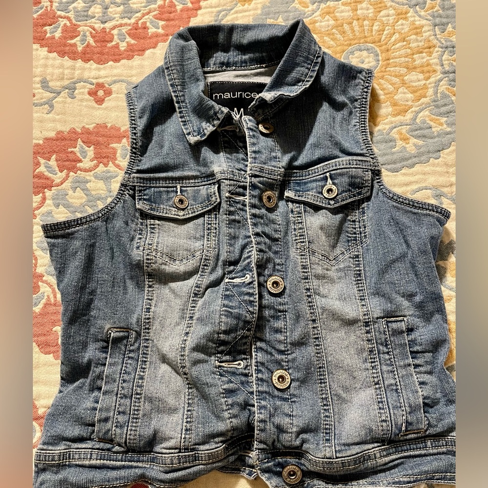 Maurice size M denim vest